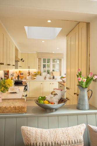 Stow-on-the-Wold House | The Cottage - Elegant 3 Bedroom Cottage in the Heart of Stow-on-the-Wold