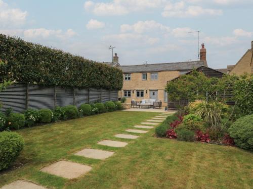 Ampney Crucis House | The Cottage