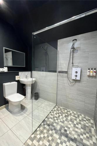 Guiting Power Hotel | The Hollow Bottom