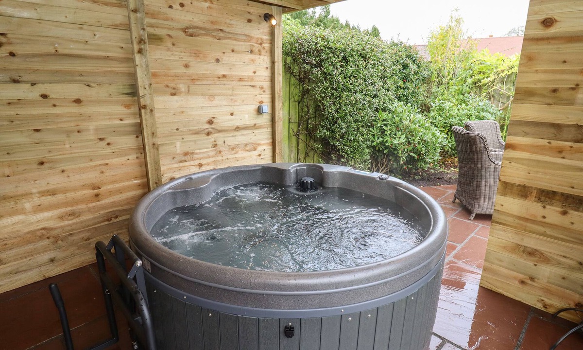 Tidenham Cottage | The Honey Pot