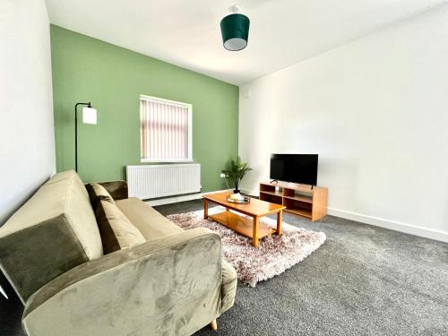 Rowley Regis Apartment | The Limes Blackheath
