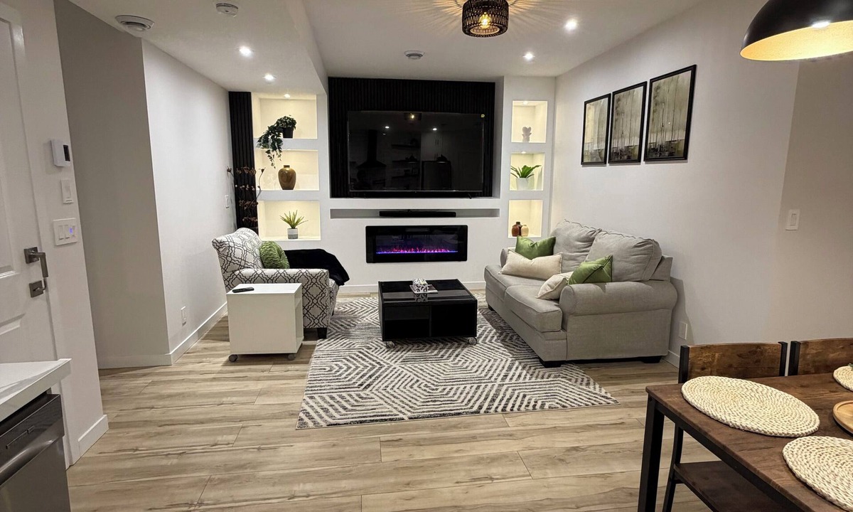 Airdrie Apartment | The Ogieva Suites Family friendly, comfortable and relaxation.