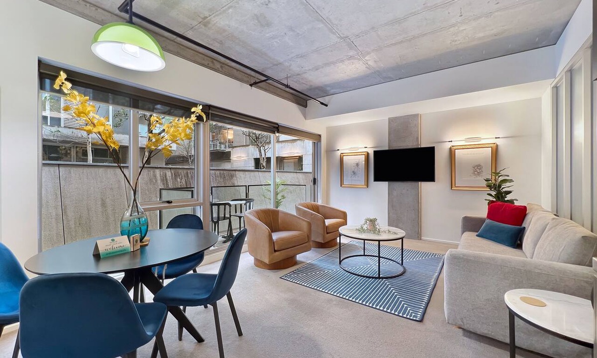 East Melbourne Apartment | The Powlett by Ready Set Stay - East Melbourne