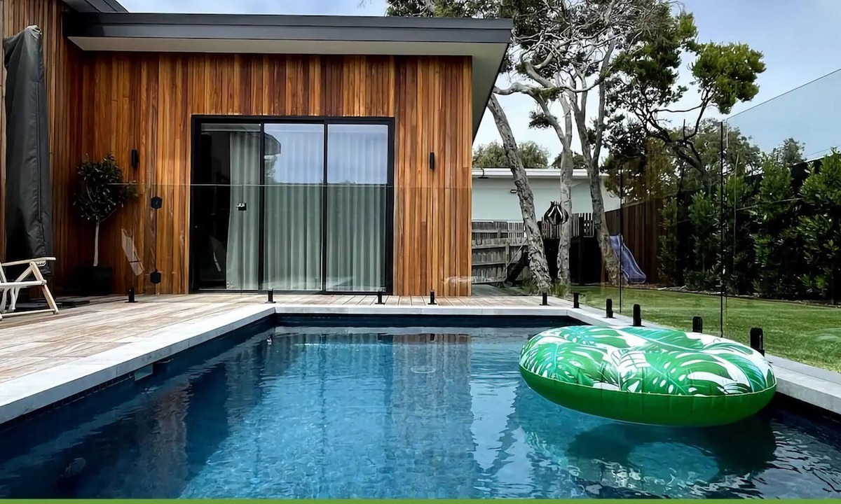 Rye Hotel | The Retreat Heated Pool Escape