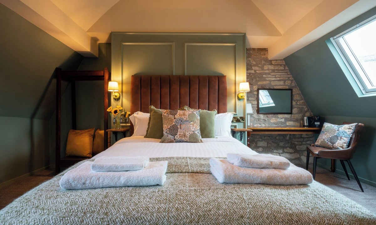 Pensford Hotel | The Rising Sun - Pensford