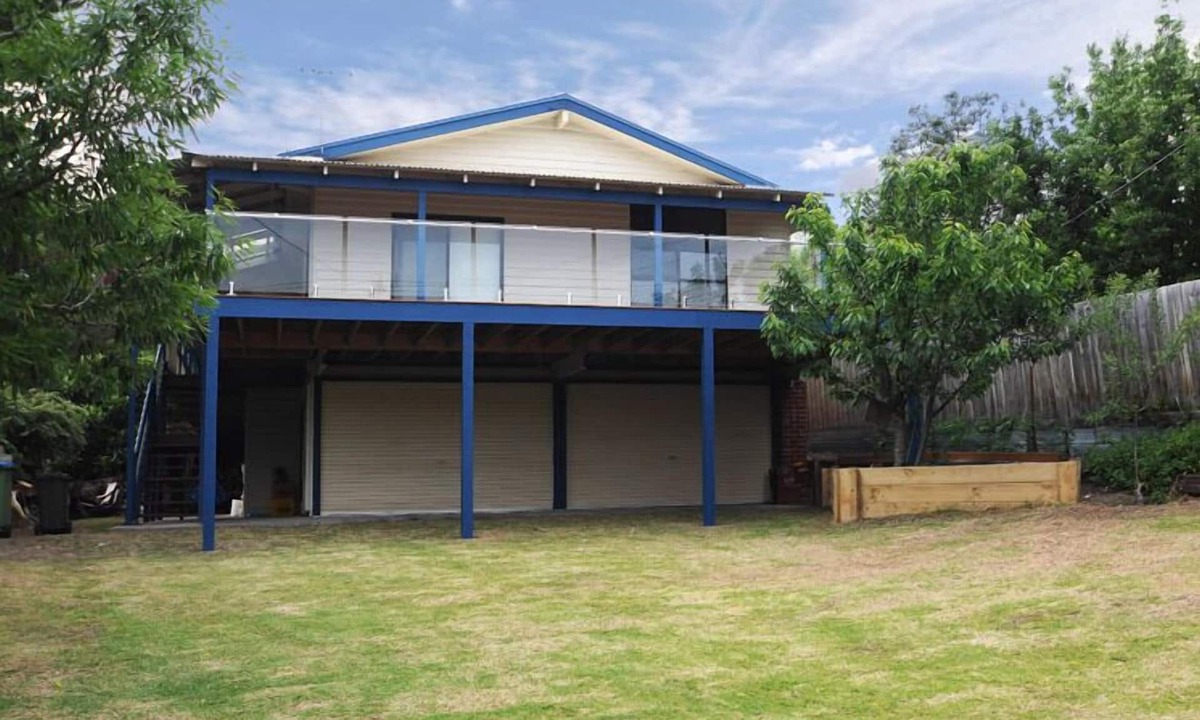 Rye House | This large family property is only a short stroll to Rye and offers.