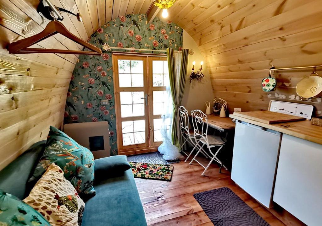Apricale House | Tiny Cottage CASA UCCELLO