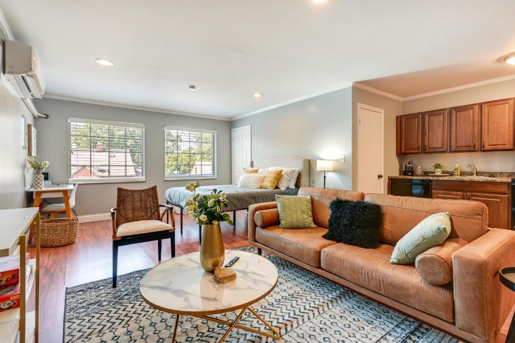 Toledo Apartment | Toledo Vacation Rental ~ 5 Mi to Downtown!