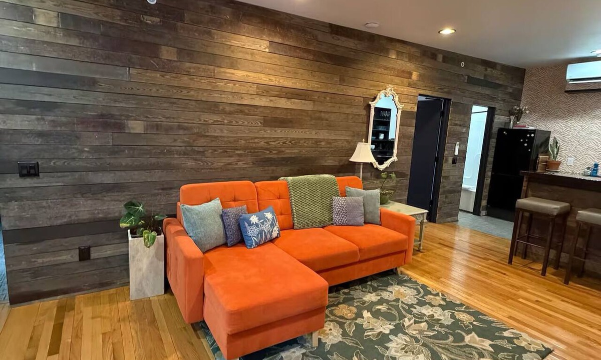Downtown Apartment | Urban Garden Loft - Historic Charm & Bold Design