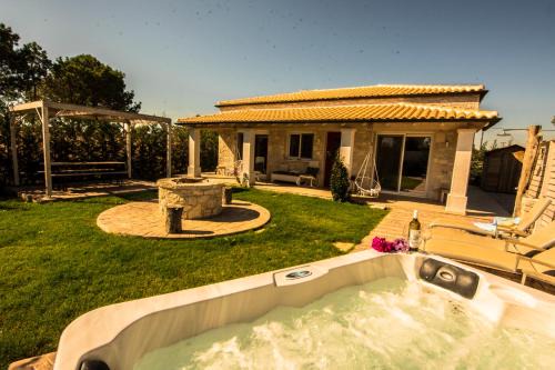 Ag. Georgios House | Villa Estia with Outdoor Hot Tub - Next to the Beach