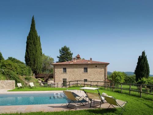 Arezzo Villa | Villa in Tuscany with Organic Wine Estate