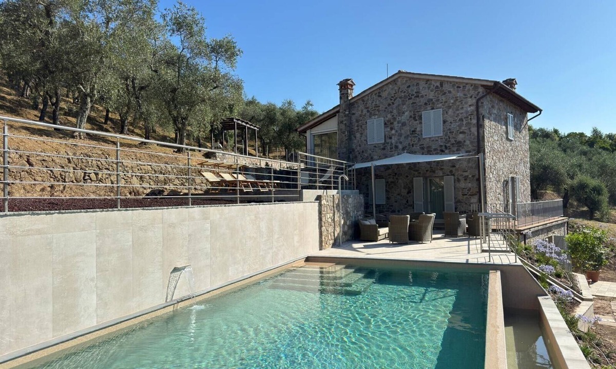 Badia Cantignano Villa | Villa 'La Grecale - Lucca' with Private Pool, Wi-Fi, and Air Conditioning