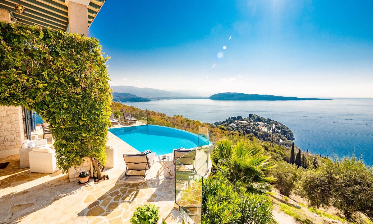Petaleia Villa | Villa Orlaya – an idyllic retreat above the stunning bays of Kouloura and Kalami