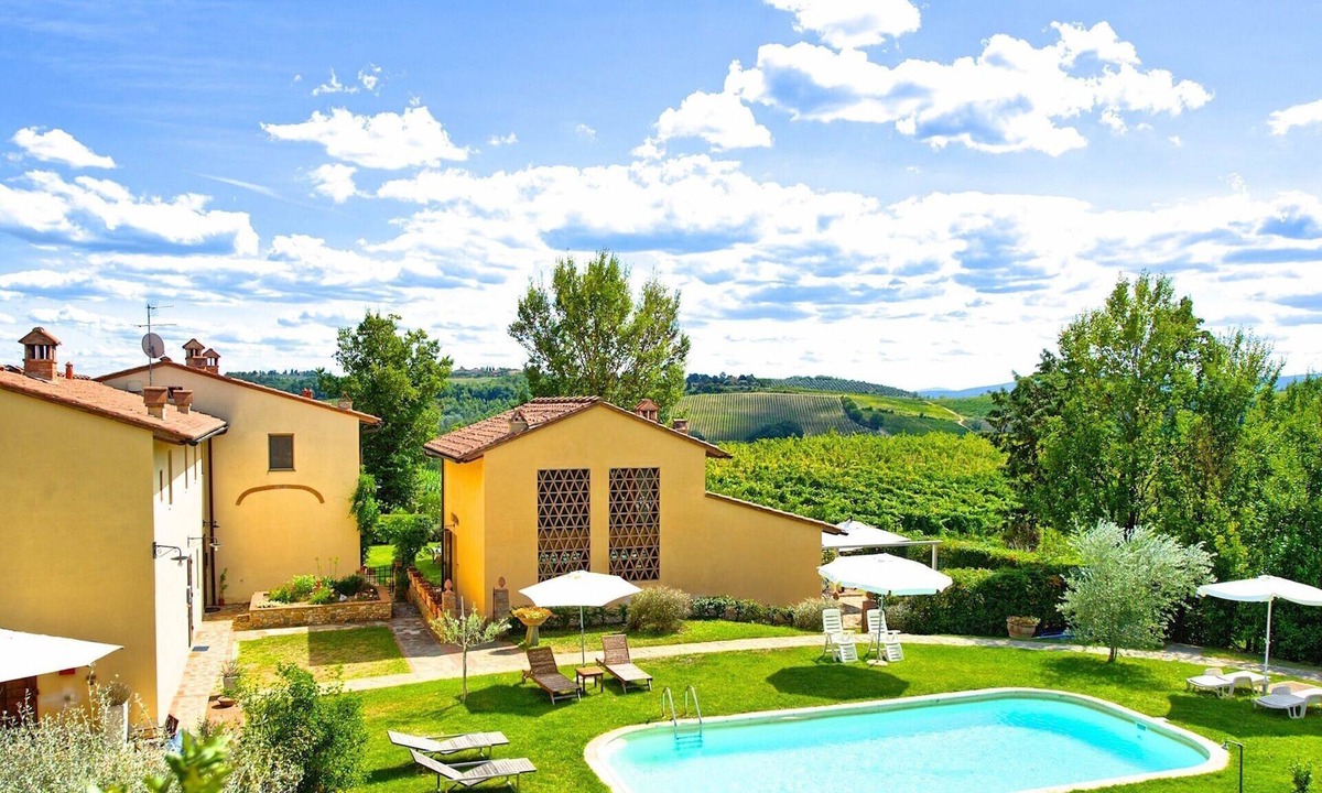 Montespertoli Villa | Villa Riccardo - Holiday Villa Rental in Chianti