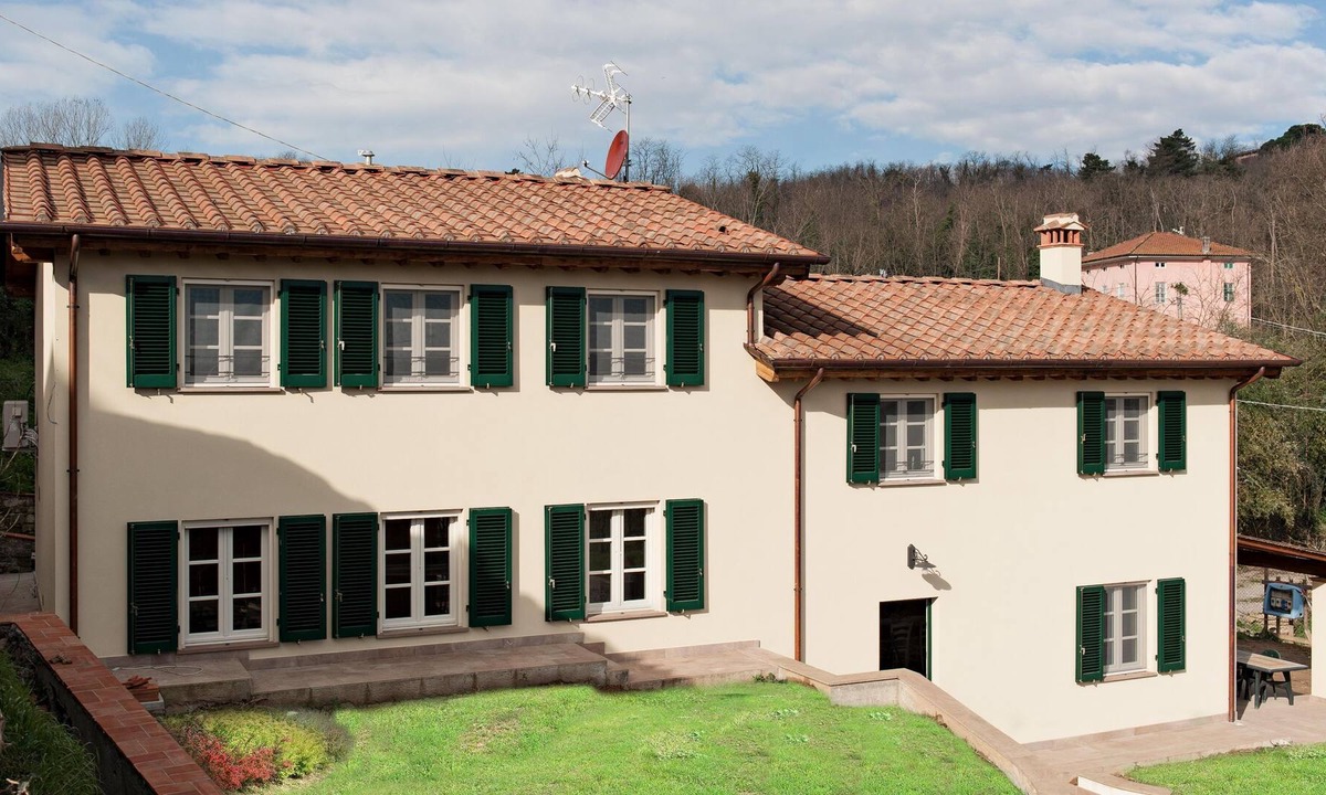 Capannori Villa | Villa with Private Pool, Garden, A/C and Wi-Fi