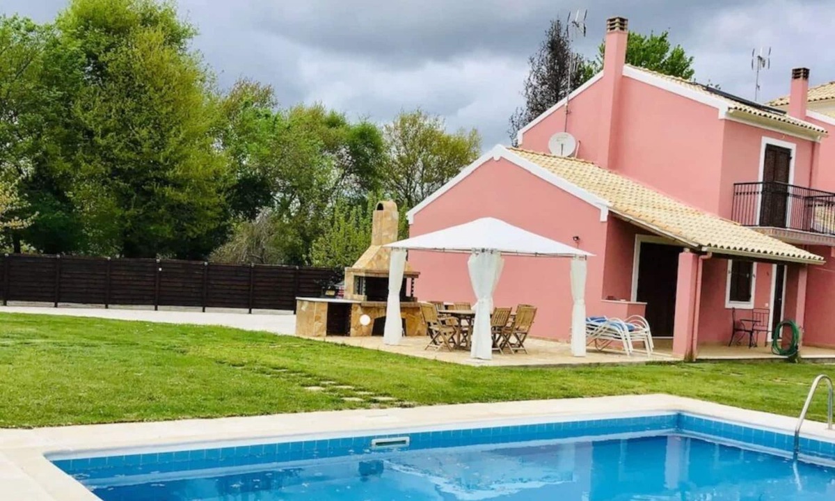 Agios Ioannis Villa | Villa Yason Private Heated Pool Within Easy Reach Of Beaches, Tavernas & Shops.