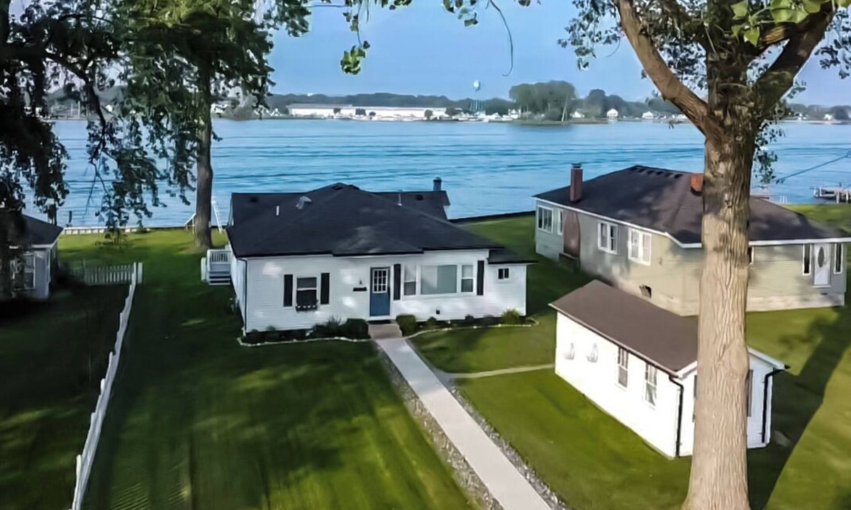 Anchorville House | Welcome to Island life!Charming waterfront home with amazing views of N. Channel