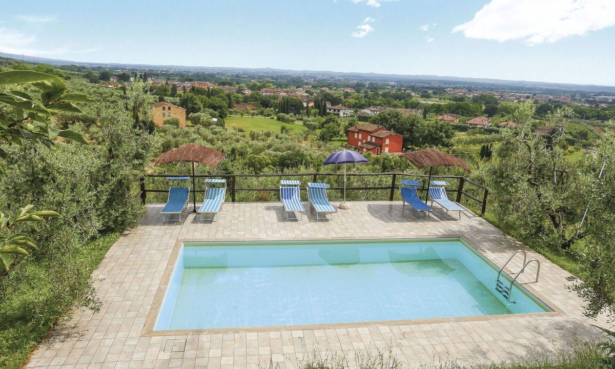 Monsummano Terme House | Wonderful private villa with private pool, WIFI, TV, patio, pets allowed and panoramic view