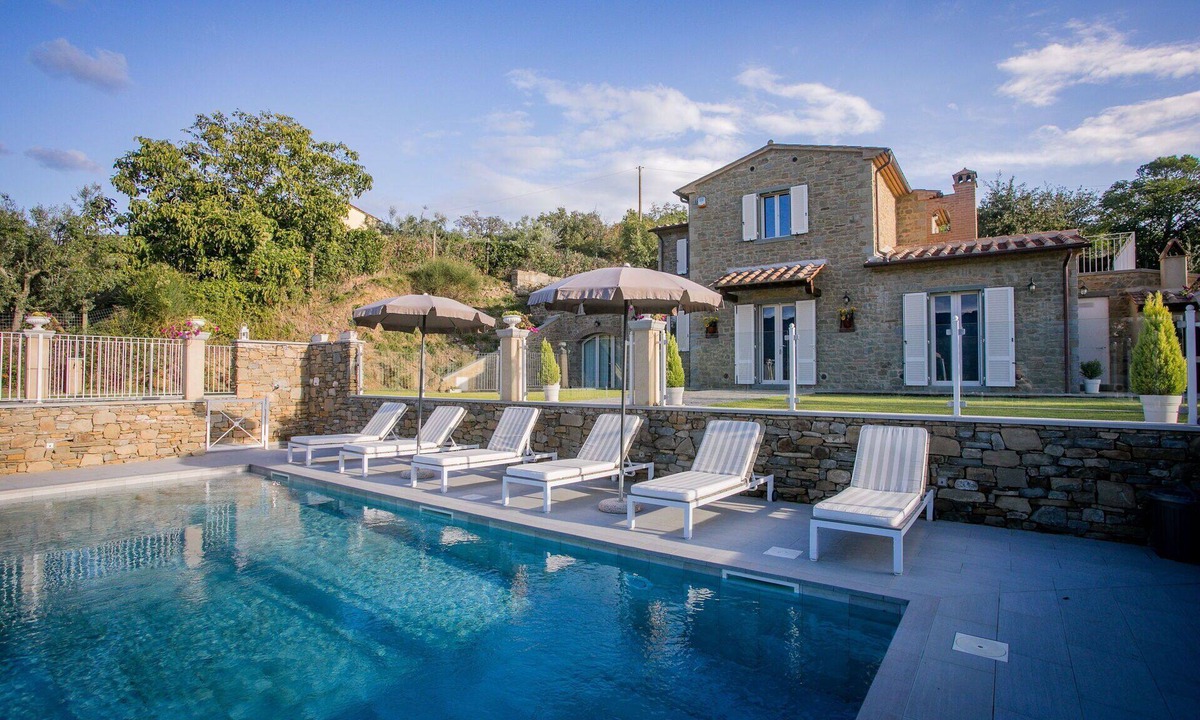 Cortona Villa | Wonderful private villa with private pool, A/C, WIFI, TV, terrace, panoramic view, close to Cortona