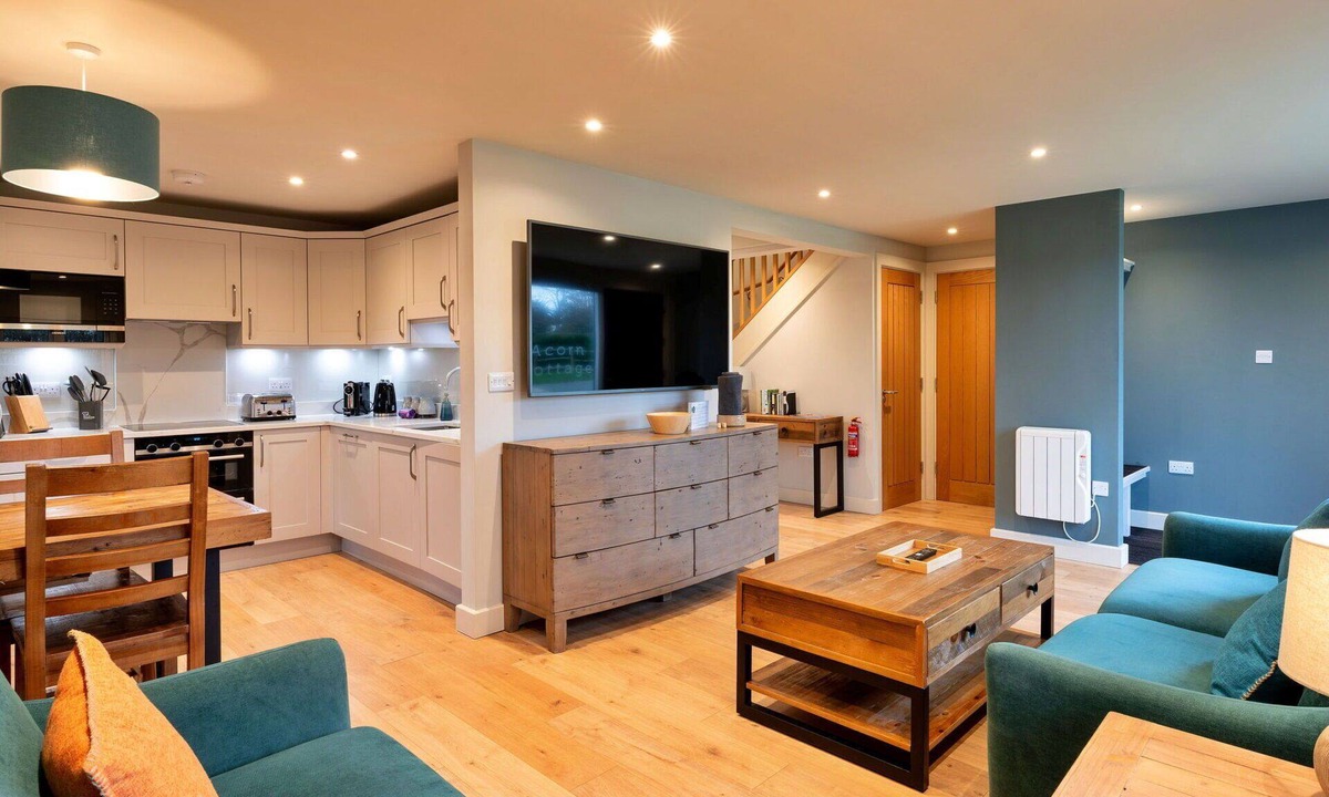 Ardens Grafton House | Wonderful villa for 3 guests with WIFI, TV and pets allowed