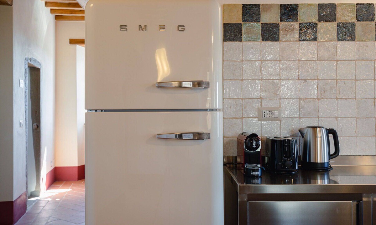 Casole d'Elsa House | Wonderful villa for 4 guests with A/C, WIFI, TV and balcony