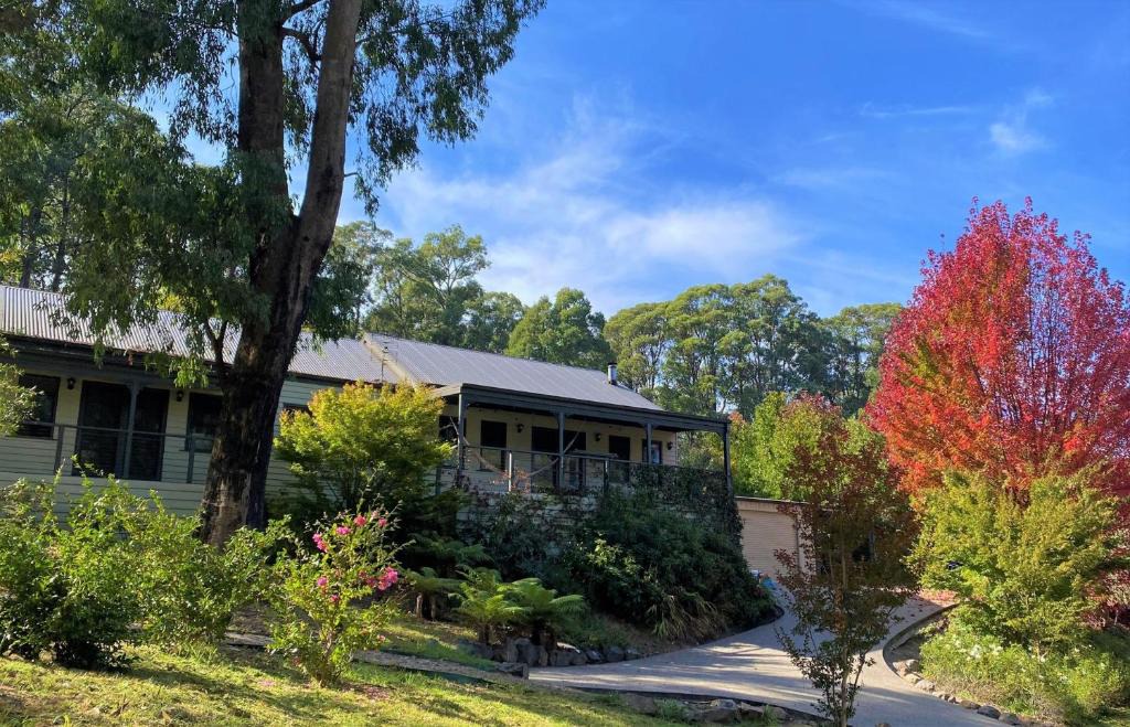 Marysville House | Woodbine Lodge