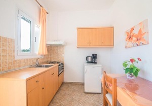 Aleka Apartment 2