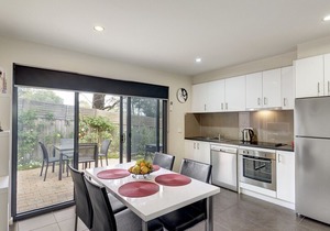 Bungunyah Apartments: Margriet