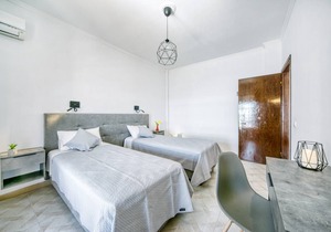 Flora Beach Appartement 2 - Panorama Meerblick nur 50m vom schönen Sandstrand entfernt