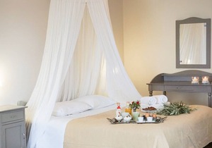 Studios for 3 adults or 2 adults + 2 children with balcony or terrace with panoramic sea view