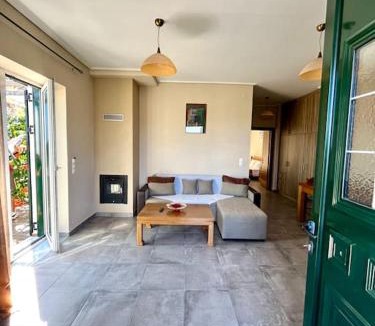 Mytilene Apartment | Κamares Houses