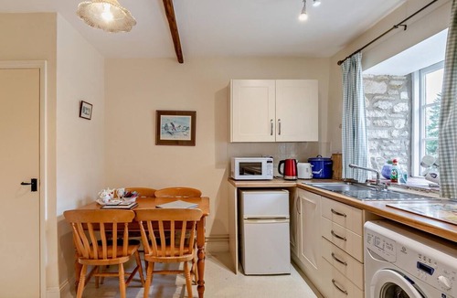 Rendcomb Cottage | 1 Bed in Cheltenham (oc-44961)