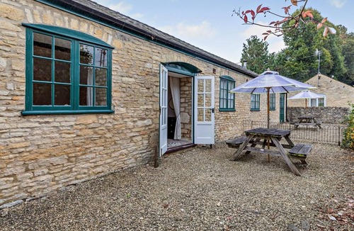 Rendcomb Cottage | 1 Bed in Cheltenham (oc-44960)