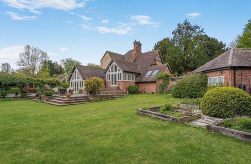 Bretforton Cottage | 1 Bed in Evesham (oc-55177)