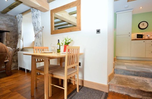 Lydney Cottage | 1 Bed in Lydney (oc-37217)
