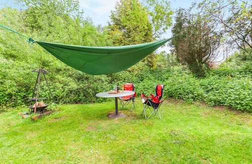 Lydney Cottage | 1 Bed in Lydney (oc-91373)