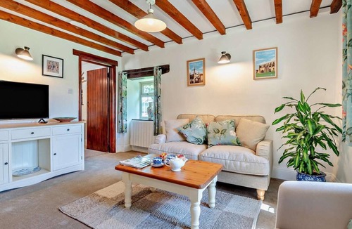 Malmesbury Cottage | 1 Bed in Malmesbury (oc-95500)