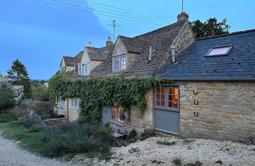 Longborough Cottage | 1 Bed in Moreton-in-marsh (oc-52674)