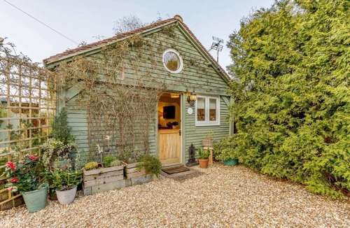 Birlingham Cottage | 1 Bed in Pershore (oc-87365)