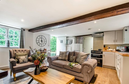 Sedgeberrow Cottage | 1 Bed in Sedgeberrow (oc-w30008)