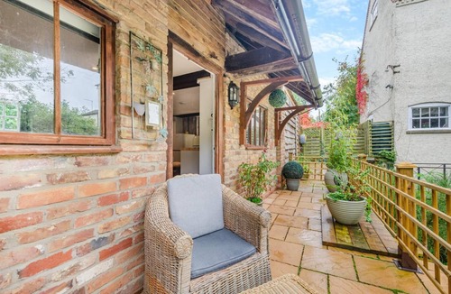 Sedgeberrow Cottage | 1 Bed in Sedgeberrow (oc-w30008)