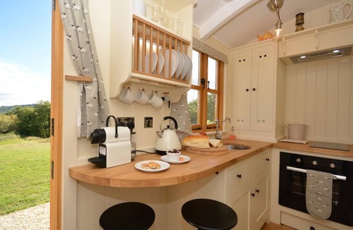 Usk Cottage | 1 Bed in Usk- (oc-63293)