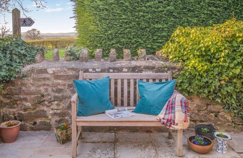 Usk Cottage | 1 Bed in Usk- (oc-79936)