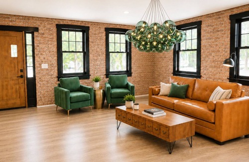 Old West Side House | #1 Location I Fully Rebuilt 2026 I .9 Miles to Stadium/2.5 Blocks Downtown