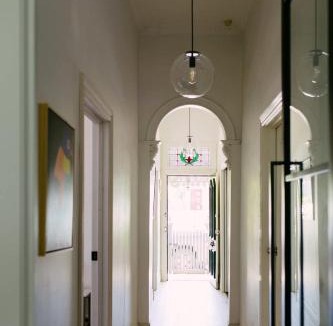 Abbotsford House | 15 min to CBD by Train