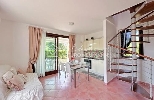 Numana Villa | 169 - Residence ADAMO ed EVA - Villetta bilocale con terrazzo, GIARDINO E CLIMA, SPIAGGIA "WHITE BEACH CLUB" E MINICLUB INCLUSI