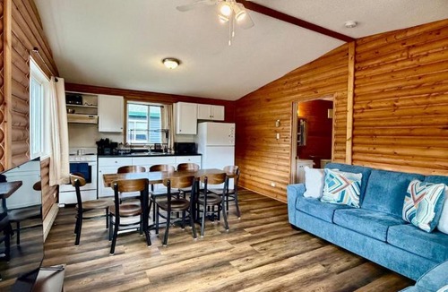 Grand Marais Villa | 1818 Trailside Pine - Cabin 3