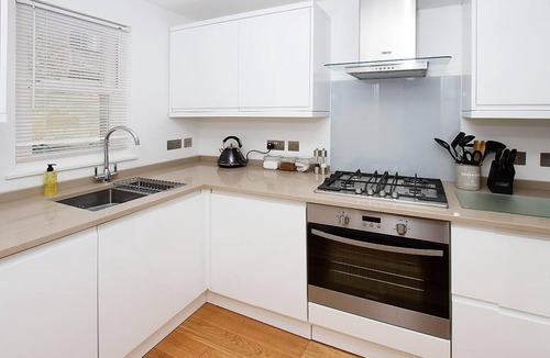 Upper Town Cottage | 2 Bed in Bath (oc-bhr50)