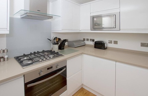 Upper Town Cottage | 2 Bed in Bath (oc-bhr50)
