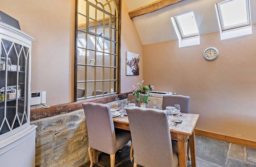 Ardens Grafton Cottage | 2 Bed in Bidford-on-Avon (94332)